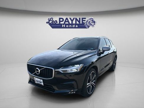 Used 2018 Volvo XC60 T5 R-Design w/ Convenience Package AWD/4WD image 3