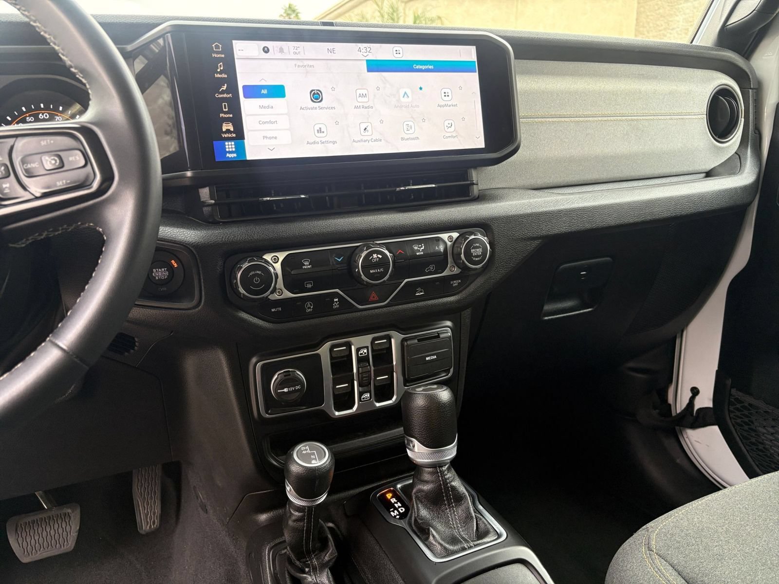 Used 2025 Jeep Wrangler Unlimited Sport AWD/4WD image 16