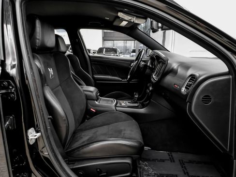 Used 2020 Dodge Charger Scat Pack w/ Plus Group RWD image 30