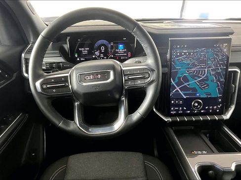 Used 2025 GMC Acadia Elevation w/ LPO, Floor Liner Package image 9