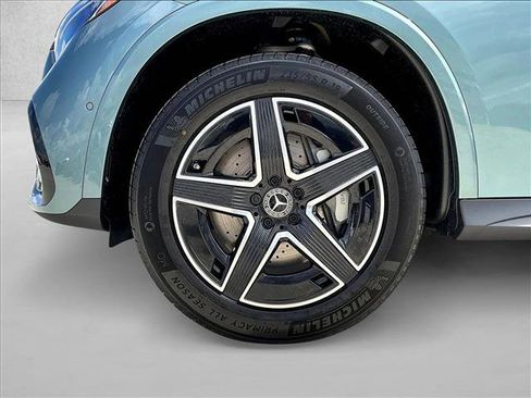 Used 2026 Mercedes-Benz GLC 300 image 12
