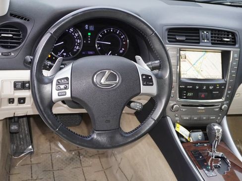 Used 2012 Lexus IS 250C image 24