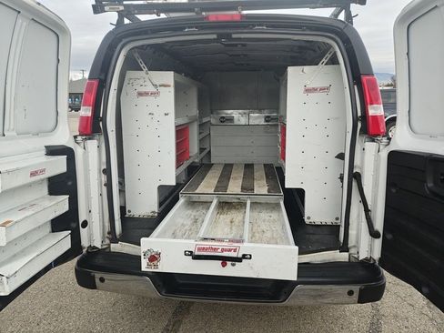 Used 2019 Chevrolet Express 3500 w/ Driver Convenience Package image 2