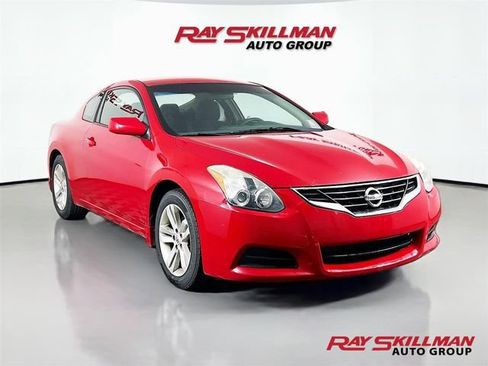 Used 2011 Nissan Altima 2.5 S FWD image 1