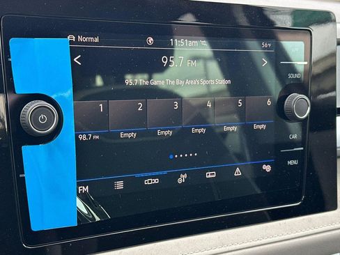 New 2026 Volkswagen Taos SE image 17