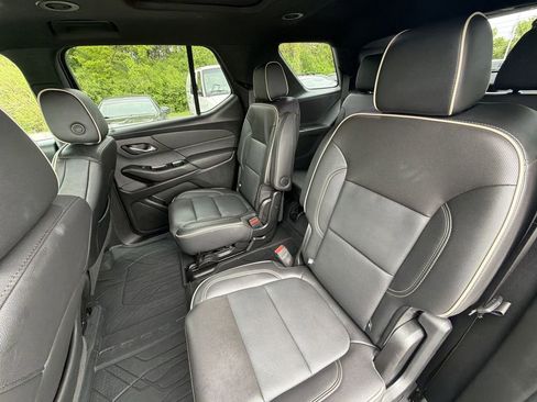 Used 2023 Chevrolet Traverse Premier w/ Redline Edition AWD/4WD image 25