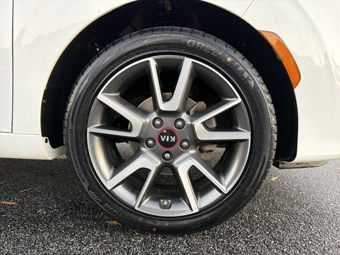 Used 2020 Kia Soul GT-Line image 13