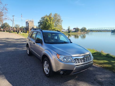 Used 2011 Subaru Forester 2.5X image 7
