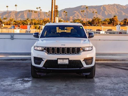 New 2025 Jeep Grand Cherokee Laredo X w/ Luxury Tech Group I image 3