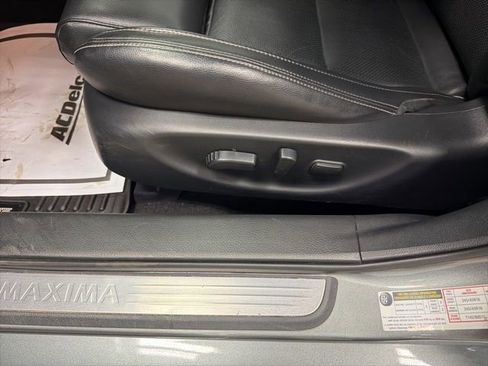 Used 2018 Nissan Maxima 3.5 SV image 12