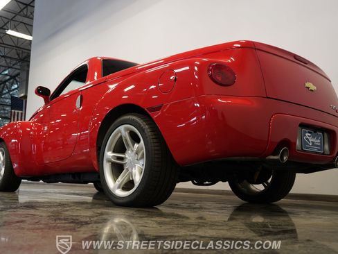 Used 2003 Chevrolet SSR w/ Preferred Equipment Group RWD image 26