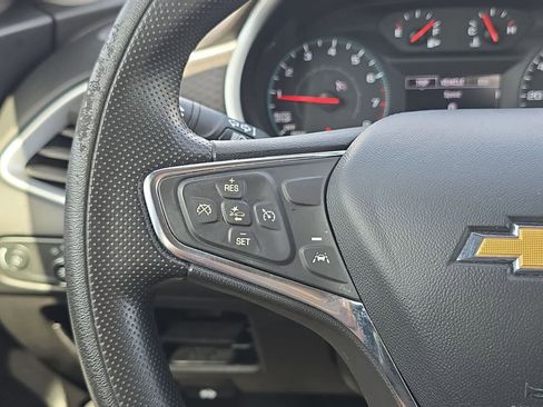 Used 2023 Chevrolet Malibu LT FWD image 28
