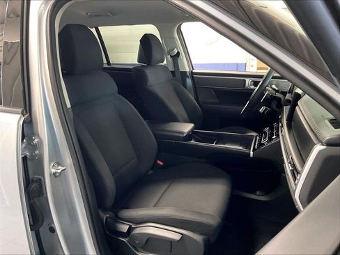 Used 2024 Hyundai Santa Fe SE AWD/4WD image 11