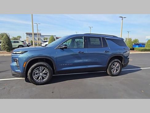 New 2026 Chevrolet Traverse LT image 16