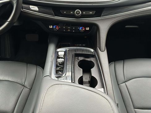 Used 2023 Buick Enclave Essence w/ Experience Buick Package FWD image 16