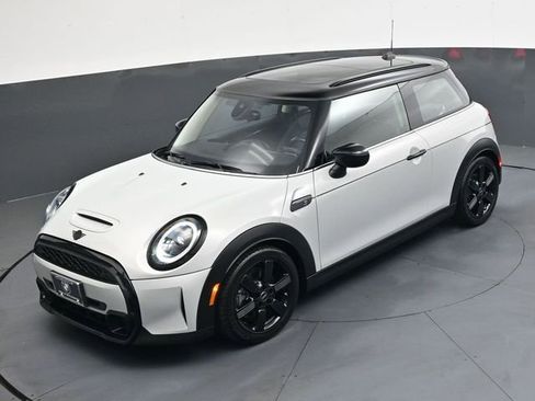 Used 2022 MINI Cooper S image 30