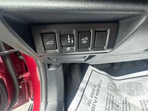 Used 2025 Subaru Outback Limited w/ Popular Package #2 AWD/4WD image 19