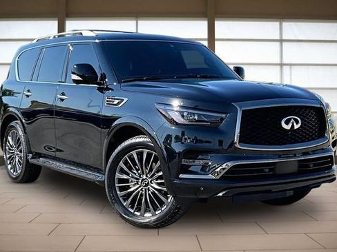 Used 2024 INFINITI QX80 Sensory AWD/4WD image 12