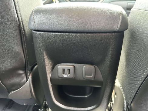 Used 2019 Chevrolet Colorado Z71 AWD/4WD image 20
