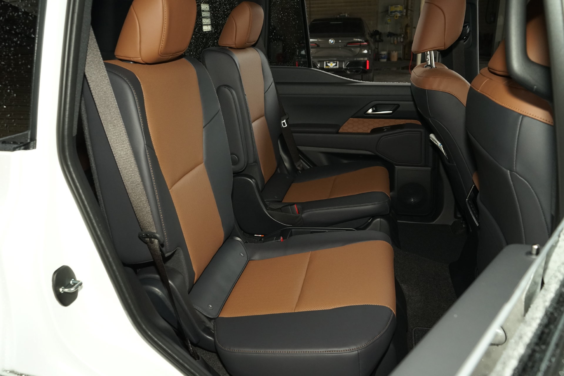 Used 2026 Lexus GX 550 AWD/4WD image 19