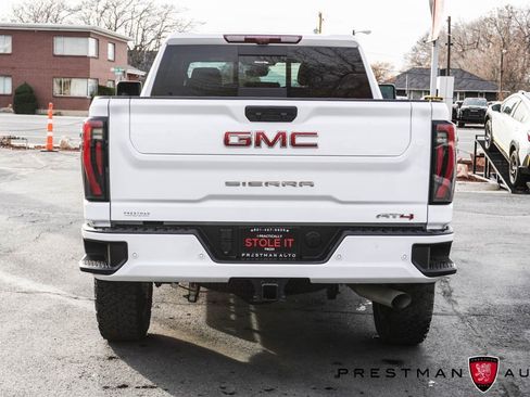 Used 2025 GMC Sierra 2500 AT4 w/ Technology Package image 30