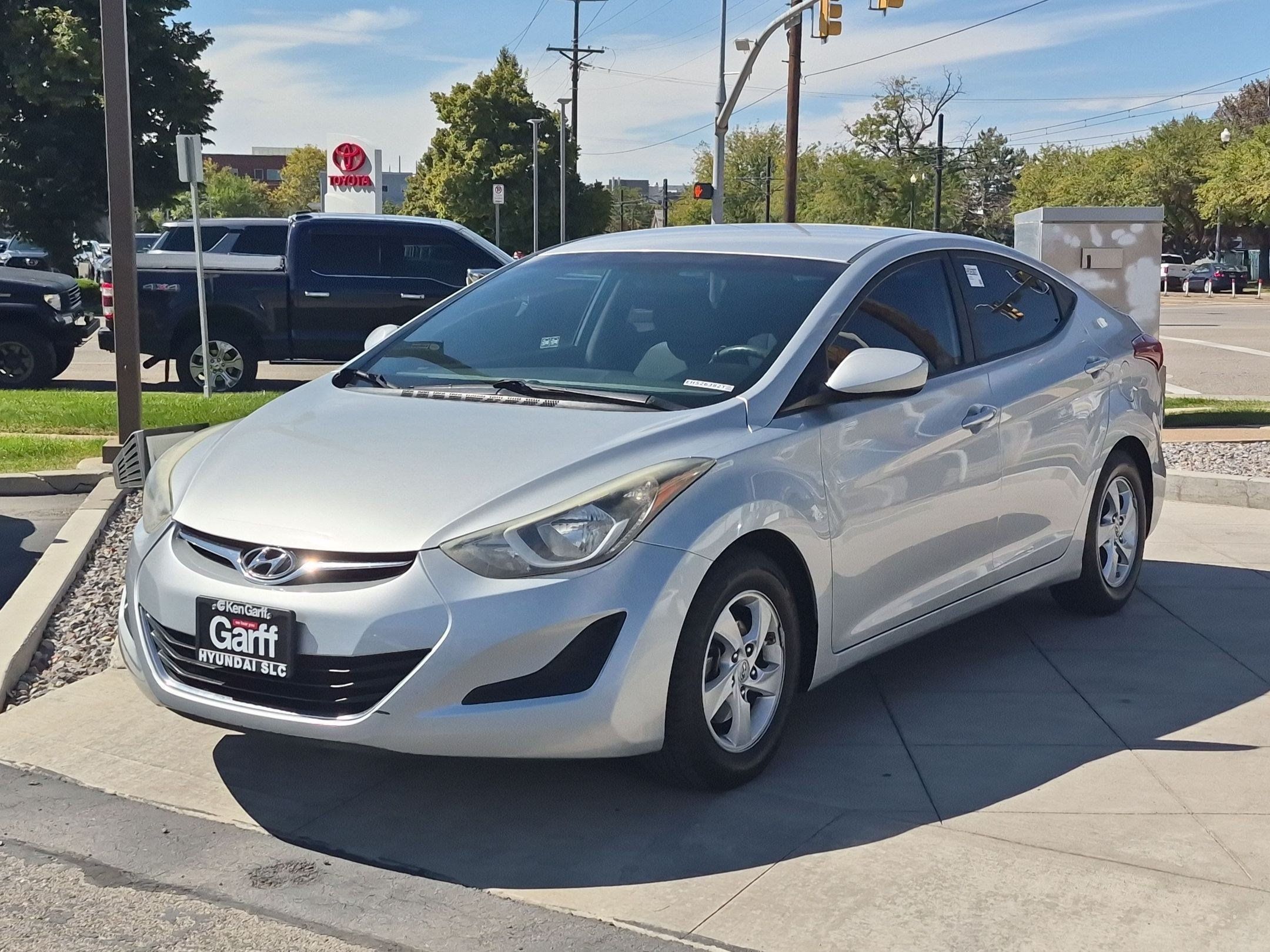 Used 2014 Hyundai Elantra SE FWD image 9