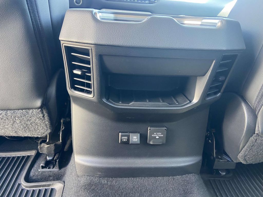 Used 2024 Toyota Tundra Limited w/ Power Package AWD/4WD image 17