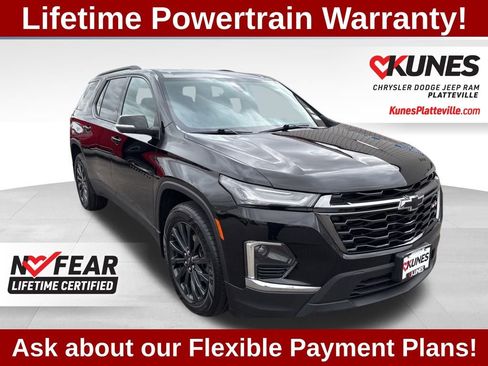 Used 2023 Chevrolet Traverse RS image 1