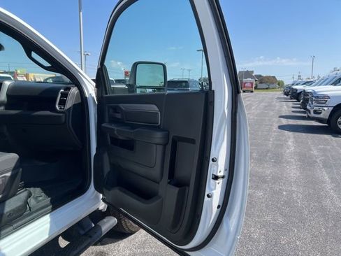 Used 2025 RAM 2500 Tradesman w/ Safety Group image 11