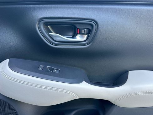 New 2027 Honda HR-V LX image 19