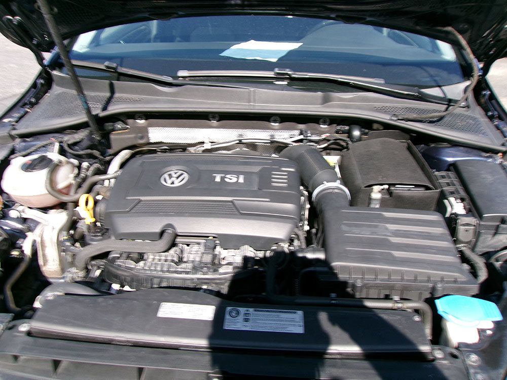 Used 2015 Volkswagen Golf SEL FWD image 8