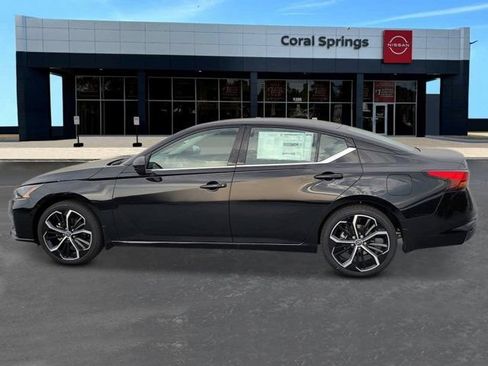 New 2026 Nissan Altima 2.5 SR FWD image 2