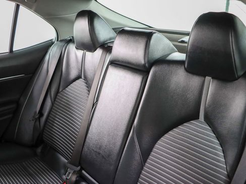Used 2022 Toyota Camry SE FWD image 24