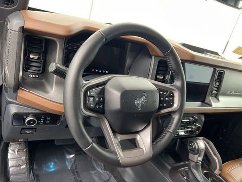 Used 2024 Ford Bronco Outer Banks image 12