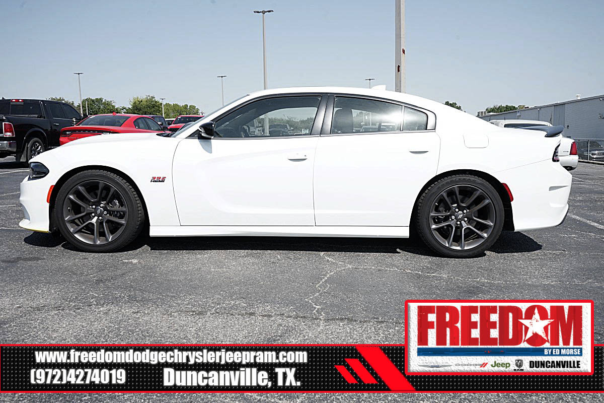 New 2023 Dodge Charger Scat Pack w/ Harman/Kardon Audio Group RWD image 2