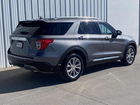 Used 2022 Ford Explorer Limited w/ Equipment Group 301A AWD/4WD image 5