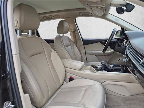 Used 2019 Audi Q7 3.0T Premium Plus AWD/4WD image 19