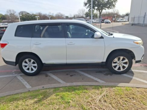Used 2011 Toyota Highlander 2WD image 7
