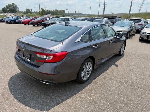 Certified 2018 Honda Accord LX image 3