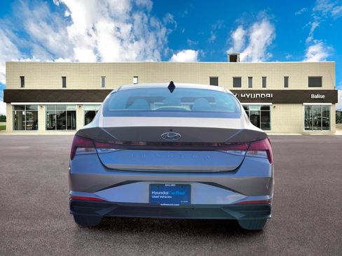 Certified 2023 Hyundai Elantra SEL w/ Convenience Package FWD image 4