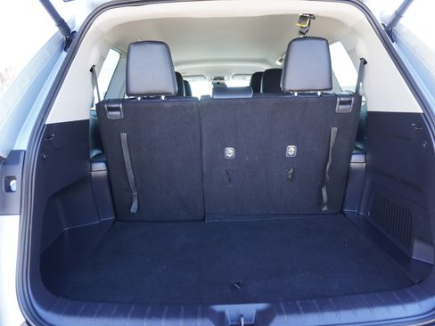 Used 2025 Toyota Grand Highlander AWD image 12