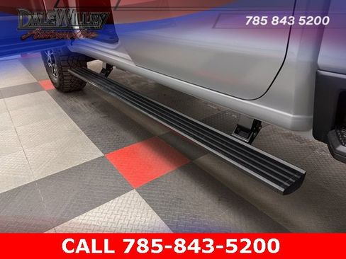 Certified 2025 GMC Sierra 2500 AT4X image 24