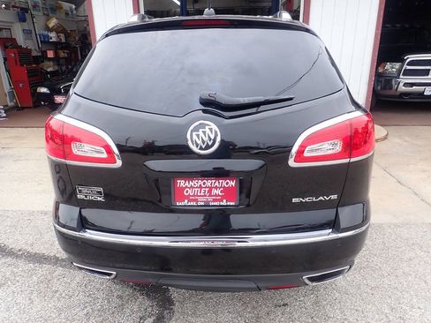 Used 2017 Buick Enclave Convenience FWD image 18