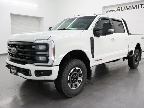 Used 2024 Ford F350 Lariat w/ Lariat Ultimate Package AWD/4WD image 7