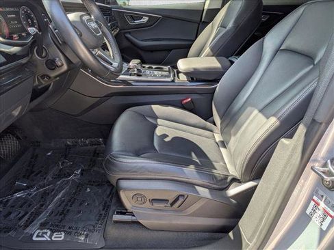 Used 2019 Audi Q8 Premium Plus AWD/4WD image 17