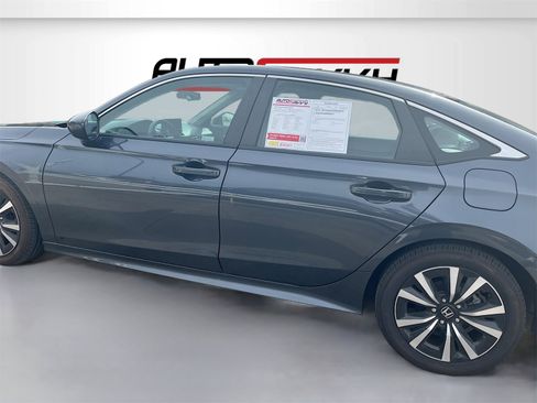 Used 2024 Honda Civic EX image 4