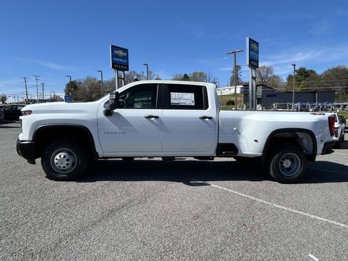 New 2026 Chevrolet Silverado 3500 W/T AWD/4WD image 6