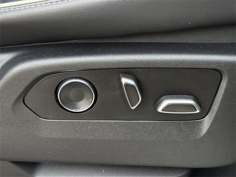 Used 2021 Cadillac Escalade Sport w/ Driver Assist Tech Package image 34