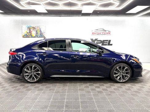 Used 2020 Toyota Corolla SE w/ SE Premium Package FWD image 16