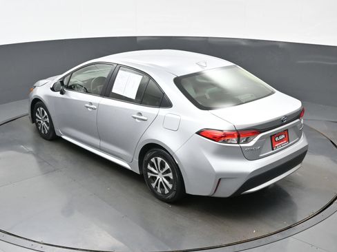 Used 2022 Toyota Corolla LE FWD image 37